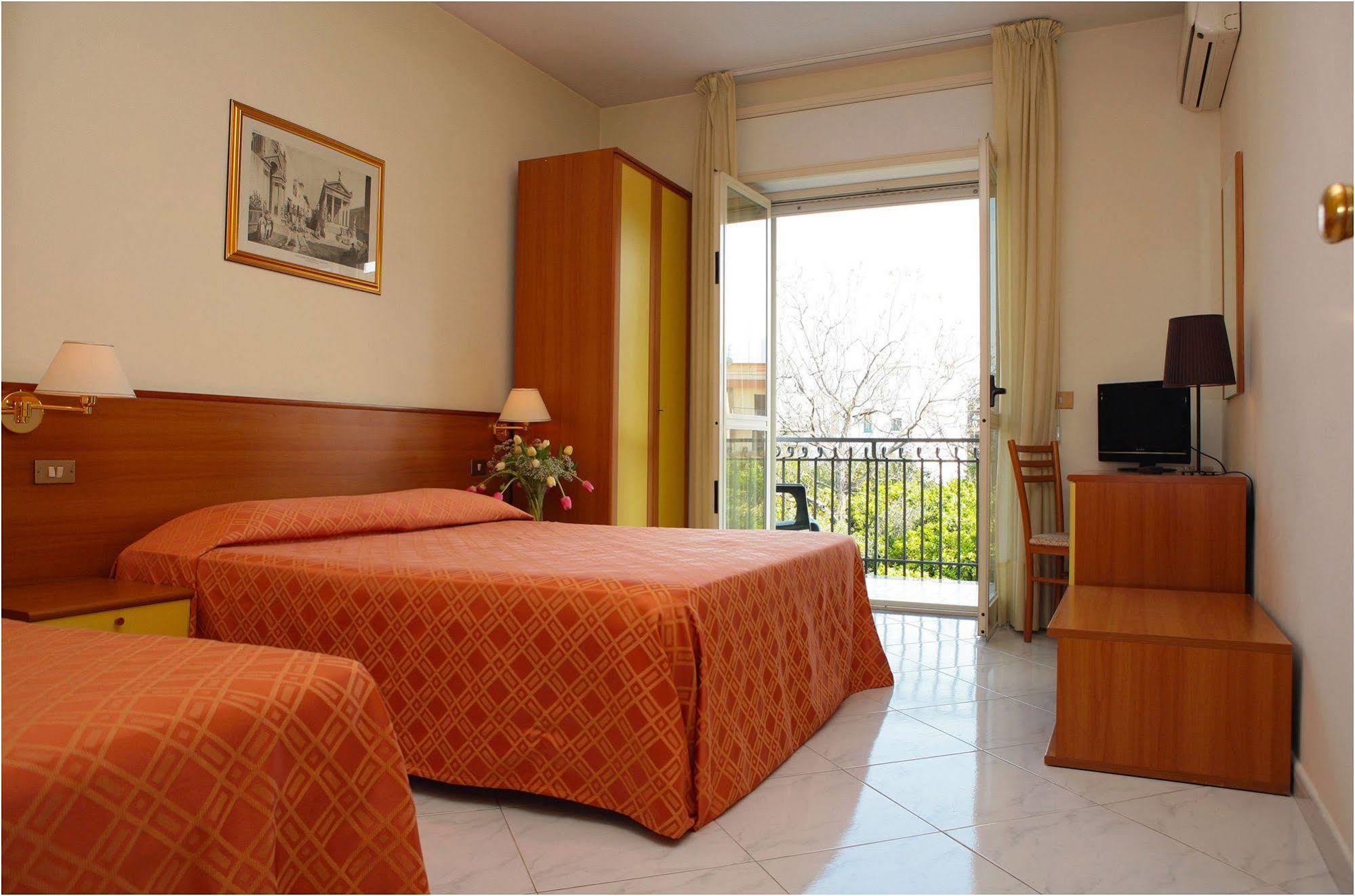 Hotel Iside Помпеи Экстерьер фото