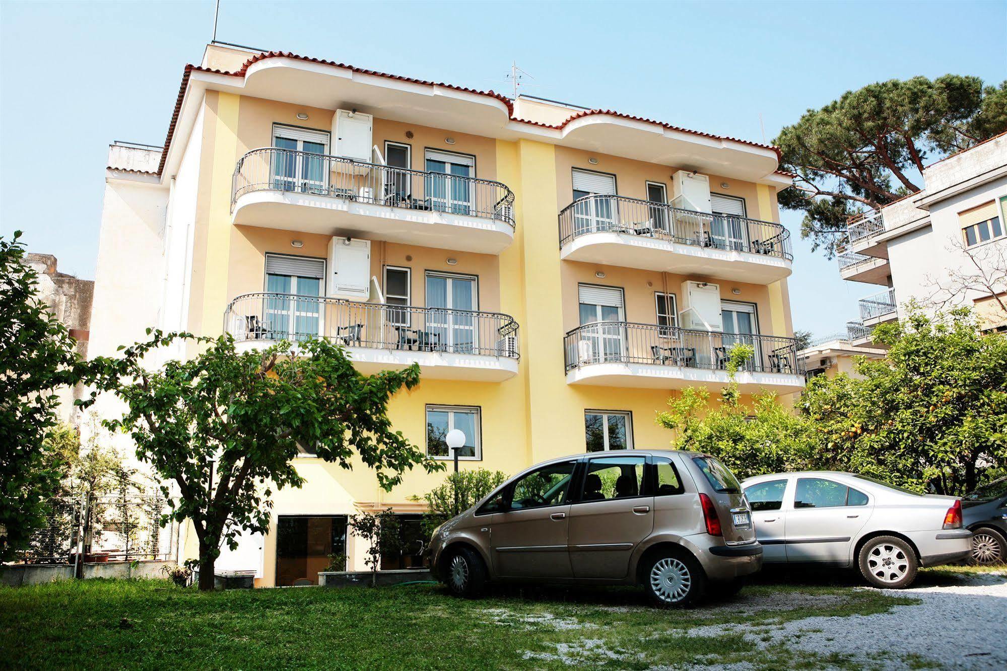 Hotel Iside Помпеи Экстерьер фото