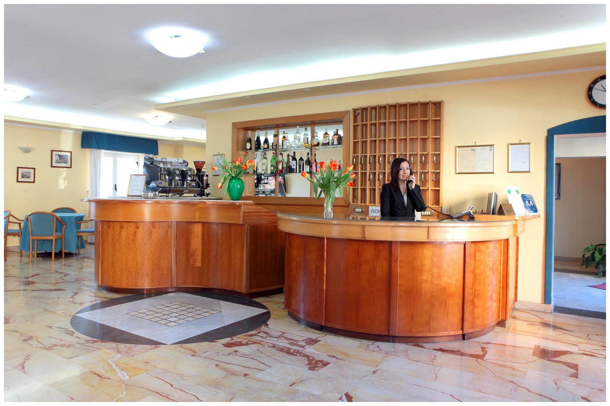 Hotel Iside Помпеи Экстерьер фото