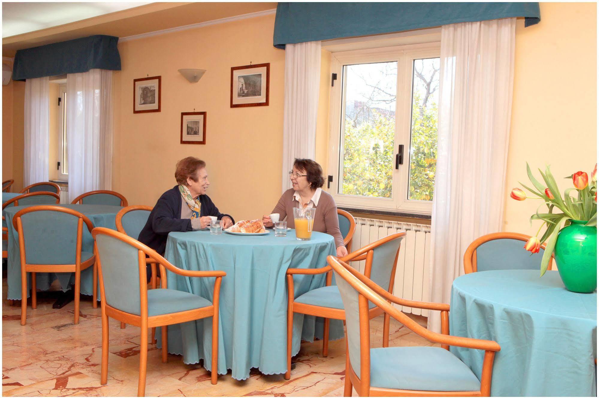 Hotel Iside Помпеи Экстерьер фото
